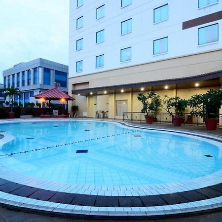 Grand Cempaka Business Hotel Jacarta Exterior foto