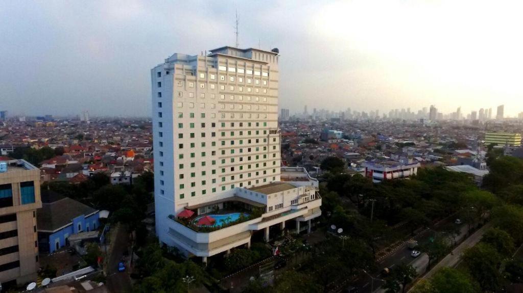 Grand Cempaka Business Hotel Jacarta Exterior foto